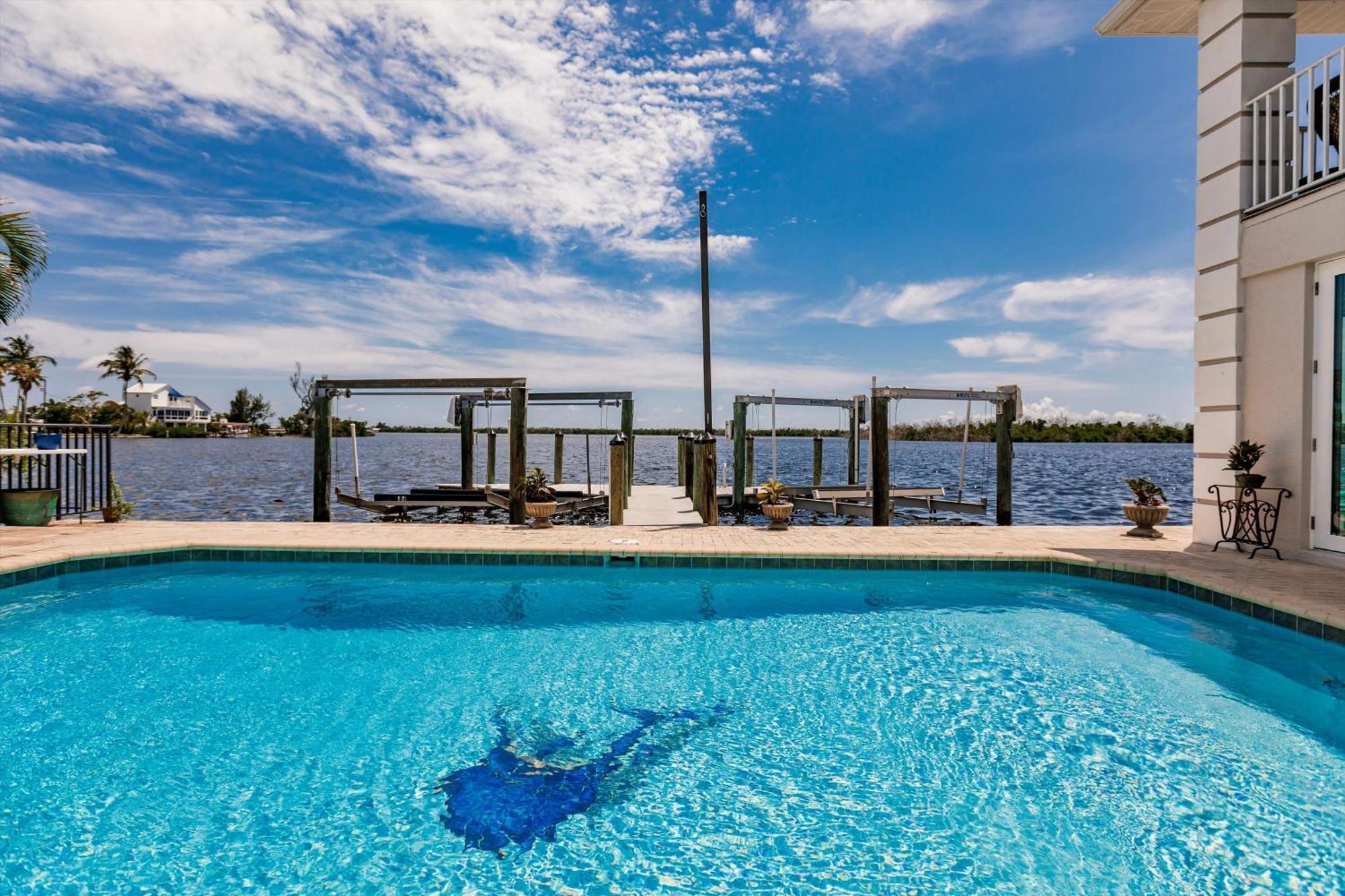 The Secret Island Retreat Heated Pool Open Water Matlacha