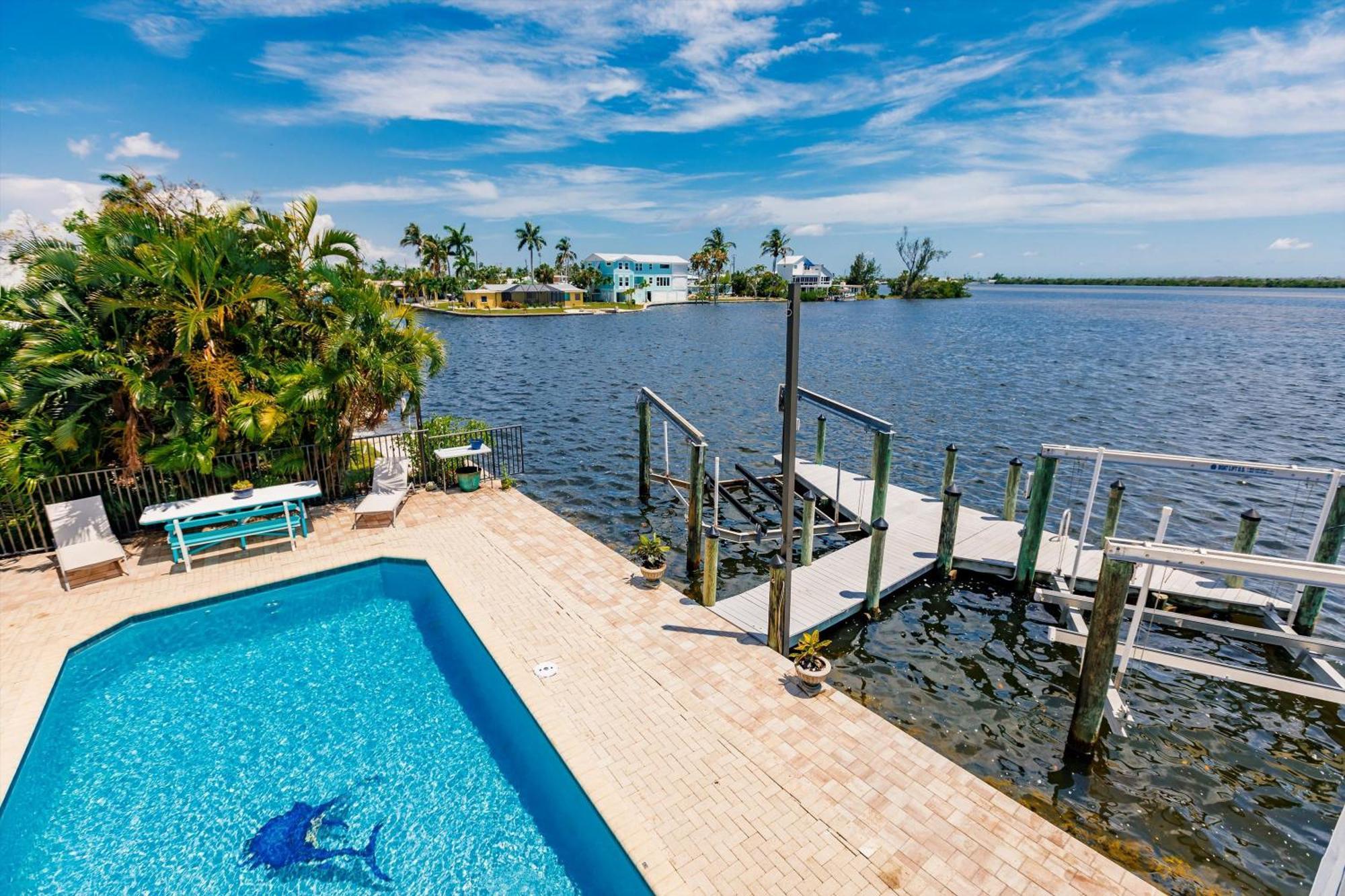 The Secret Island Retreat Heated Pool Open Water Matlacha